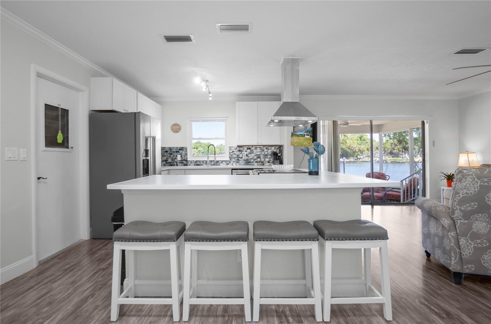 INDIAN WATERS - Residential