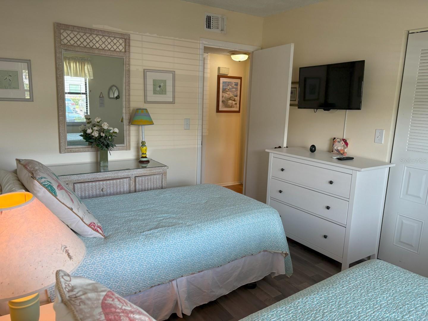 MEADOWS CONDO AT EAST LAKE WOODLANDS - Residential