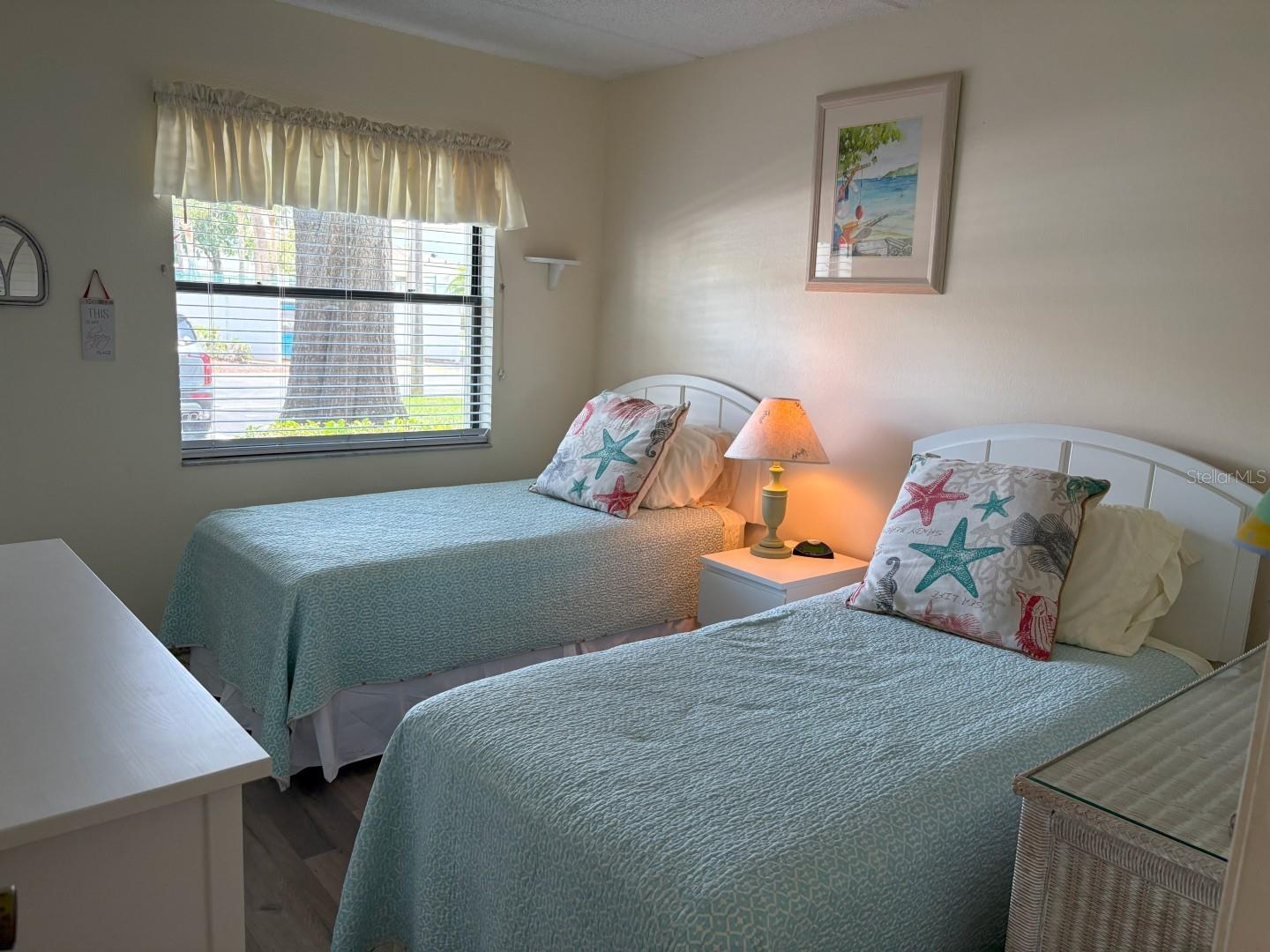 MEADOWS CONDO AT EAST LAKE WOODLANDS - Residential