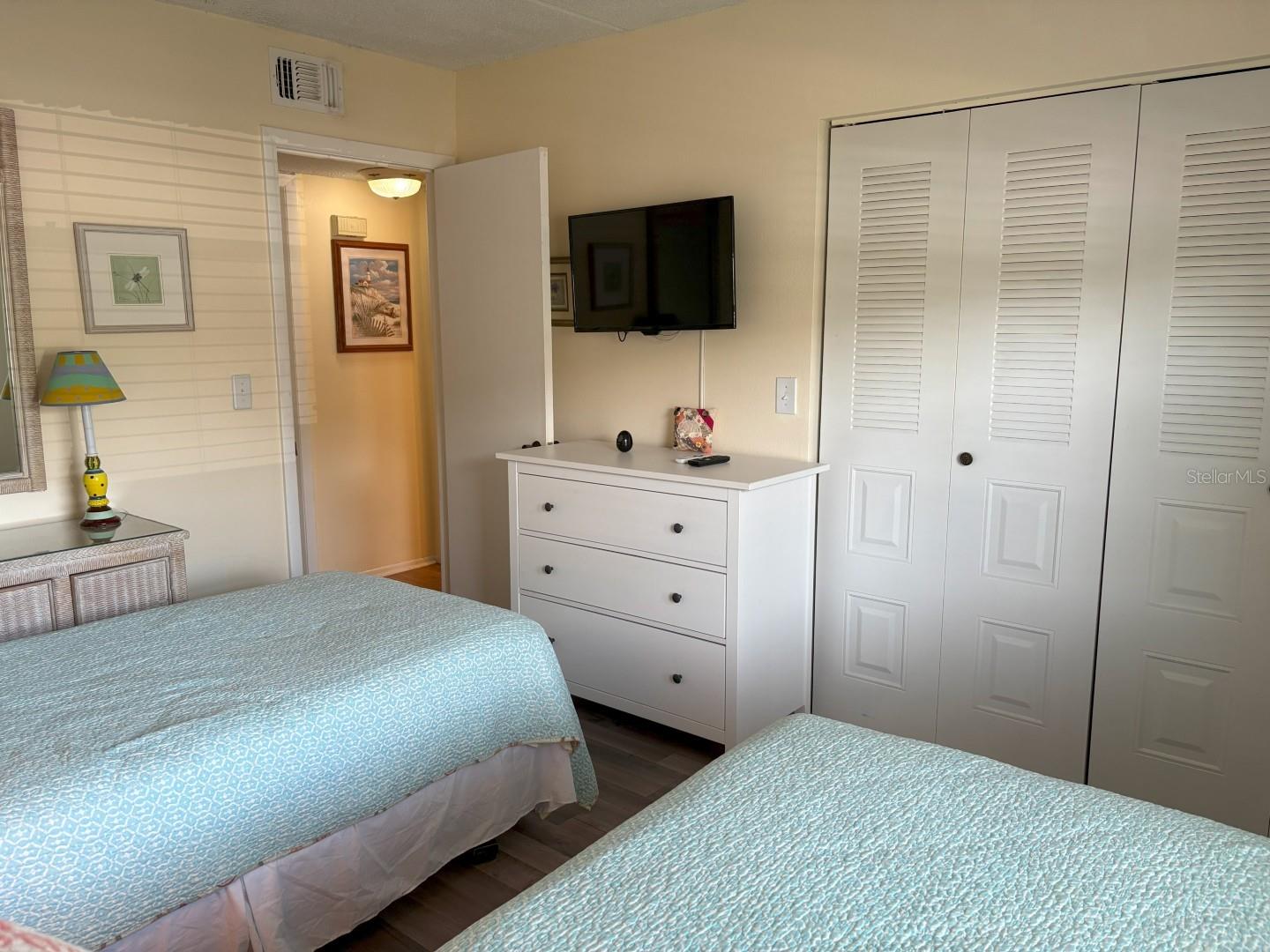 MEADOWS CONDO AT EAST LAKE WOODLANDS - Residential