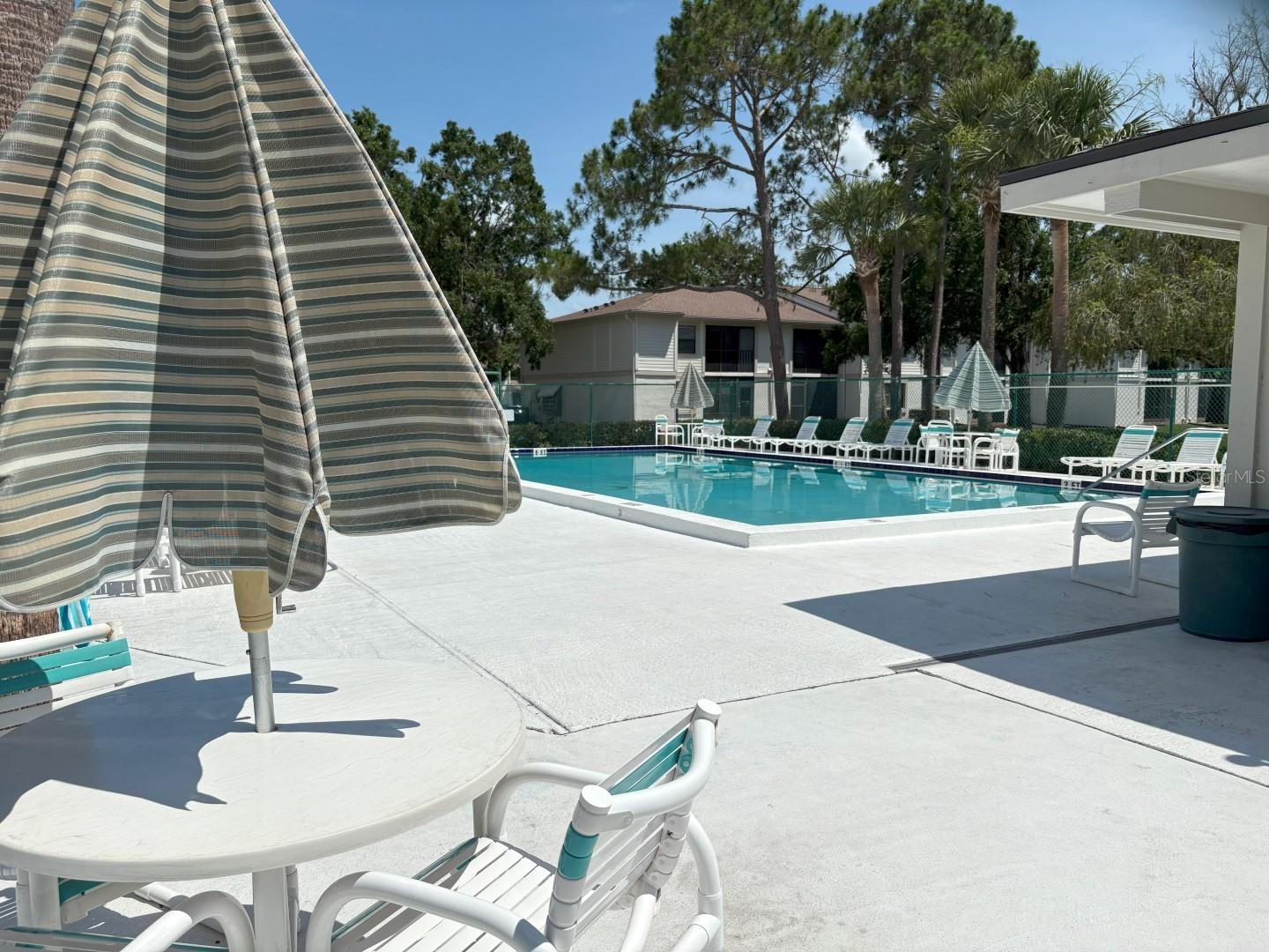 MEADOWS CONDO AT EAST LAKE WOODLANDS - Residential