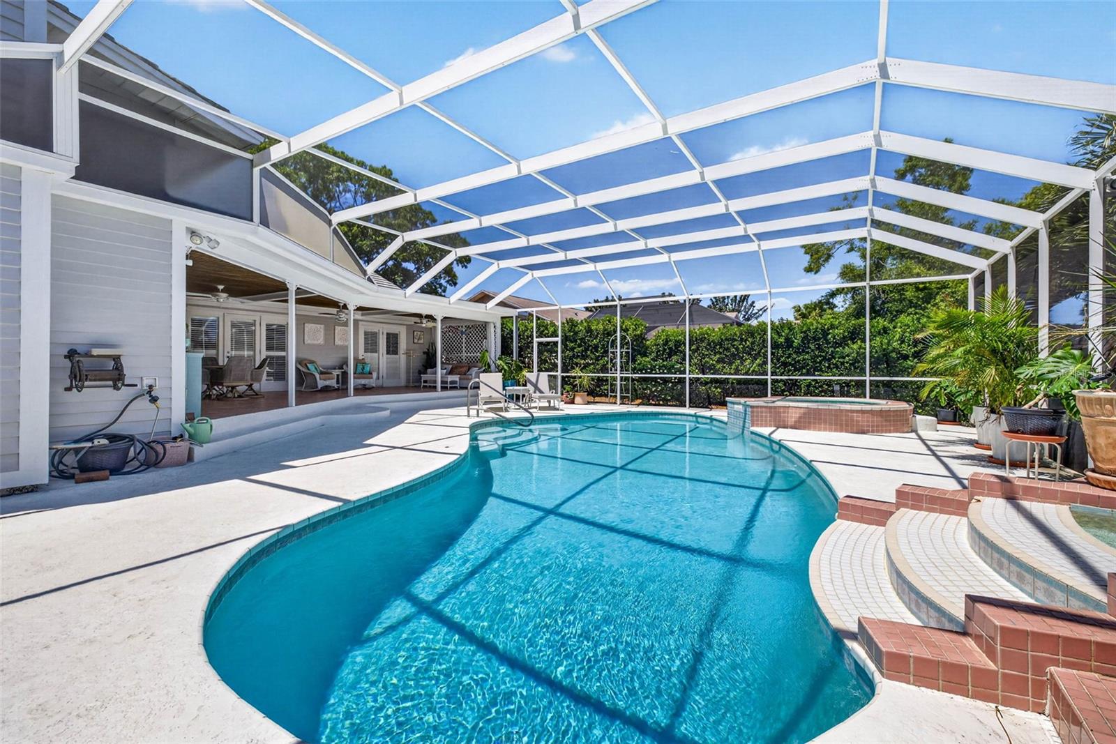 LAKESIDE ESTATES UNIT TWO - Residential