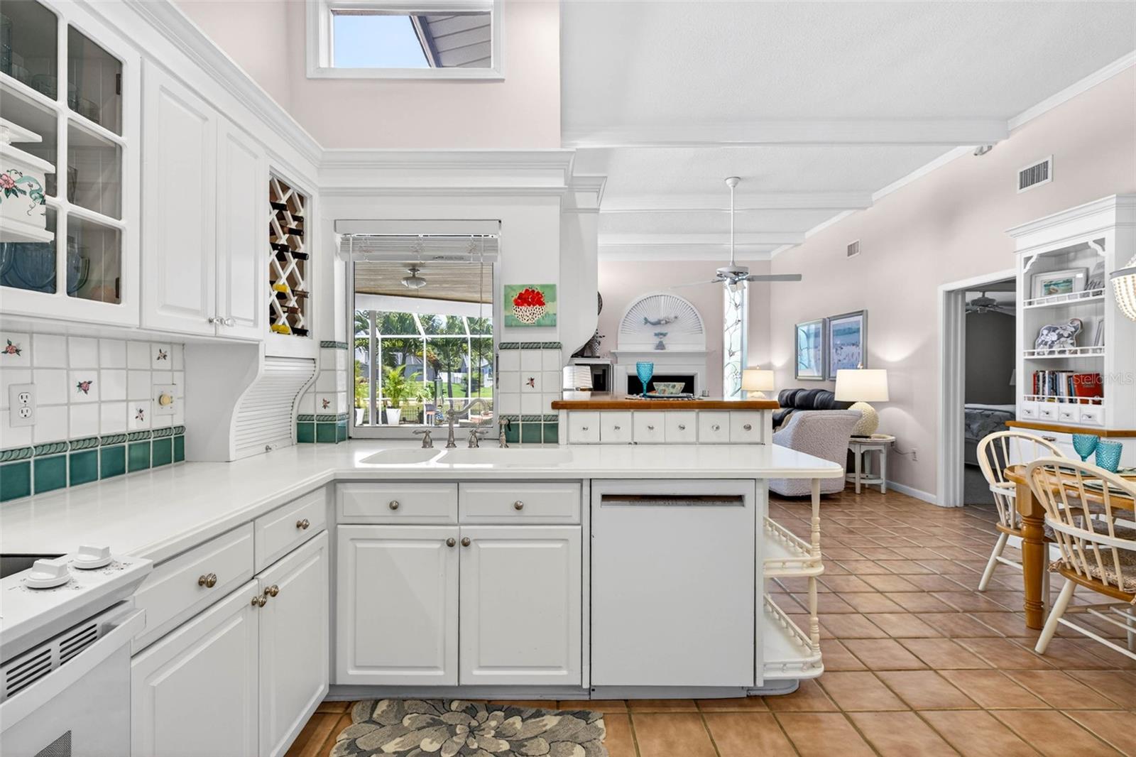 LAKESIDE ESTATES UNIT TWO - Residential