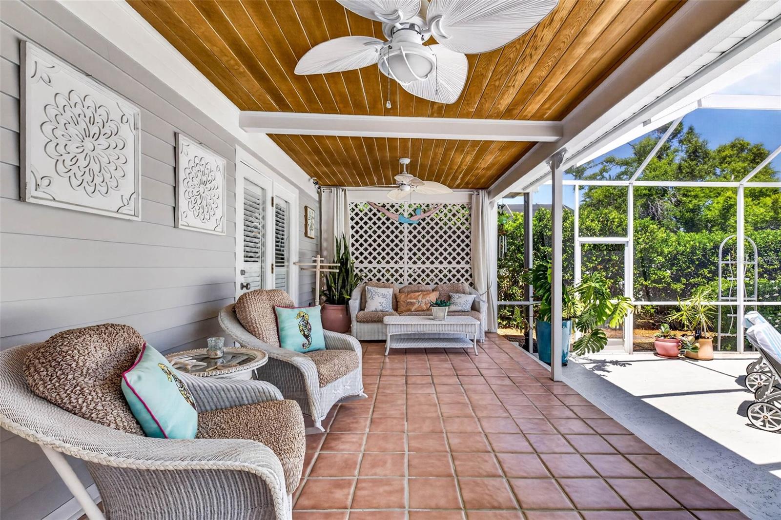 LAKESIDE ESTATES UNIT TWO - Residential