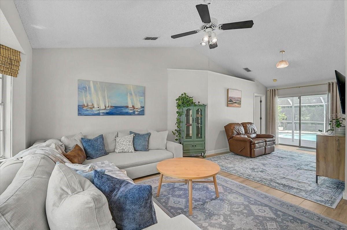 CEDAR CREEK - Residential