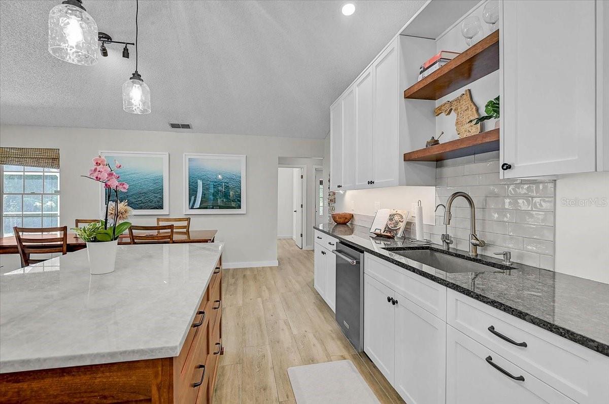 CEDAR CREEK - Residential