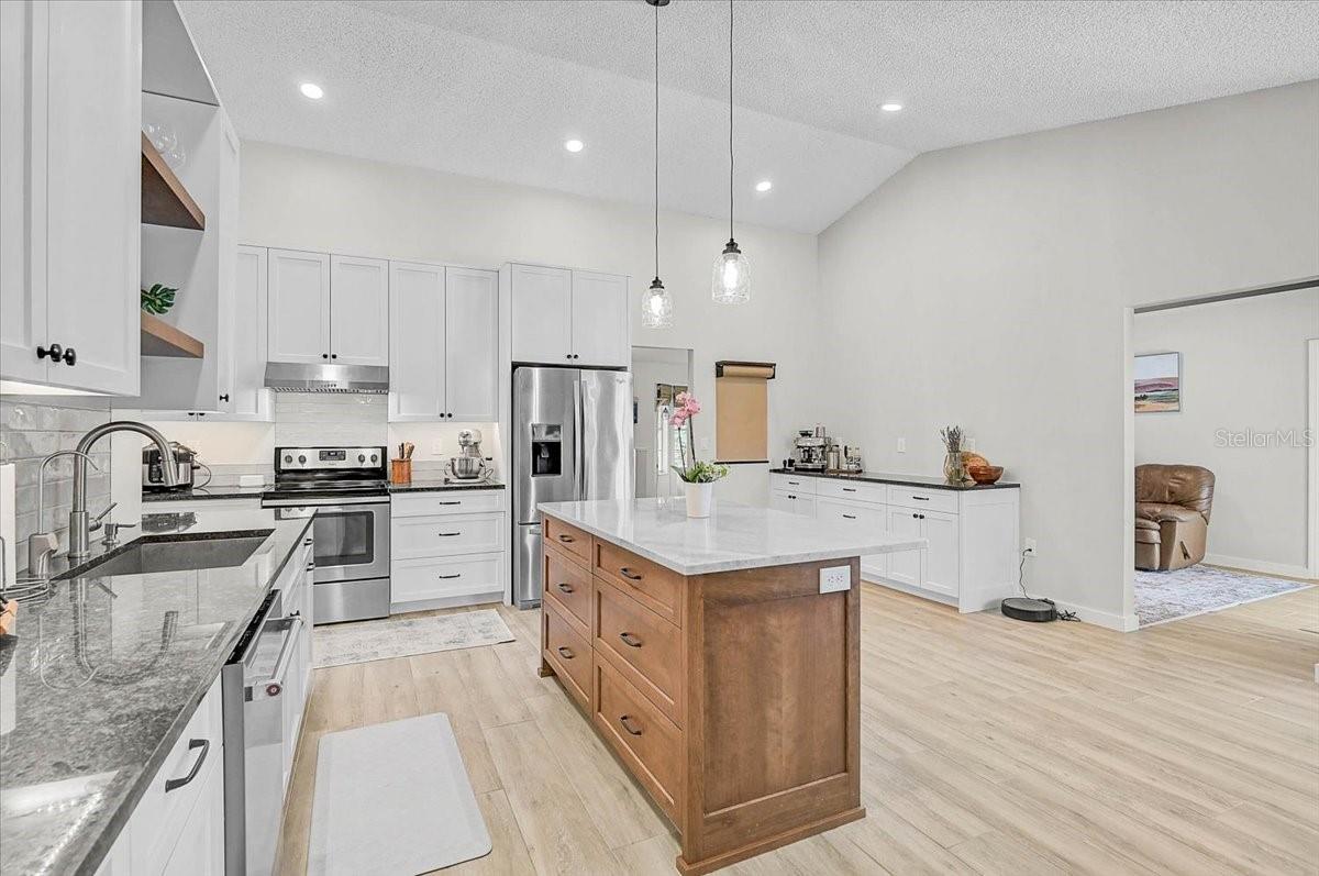 CEDAR CREEK - Residential