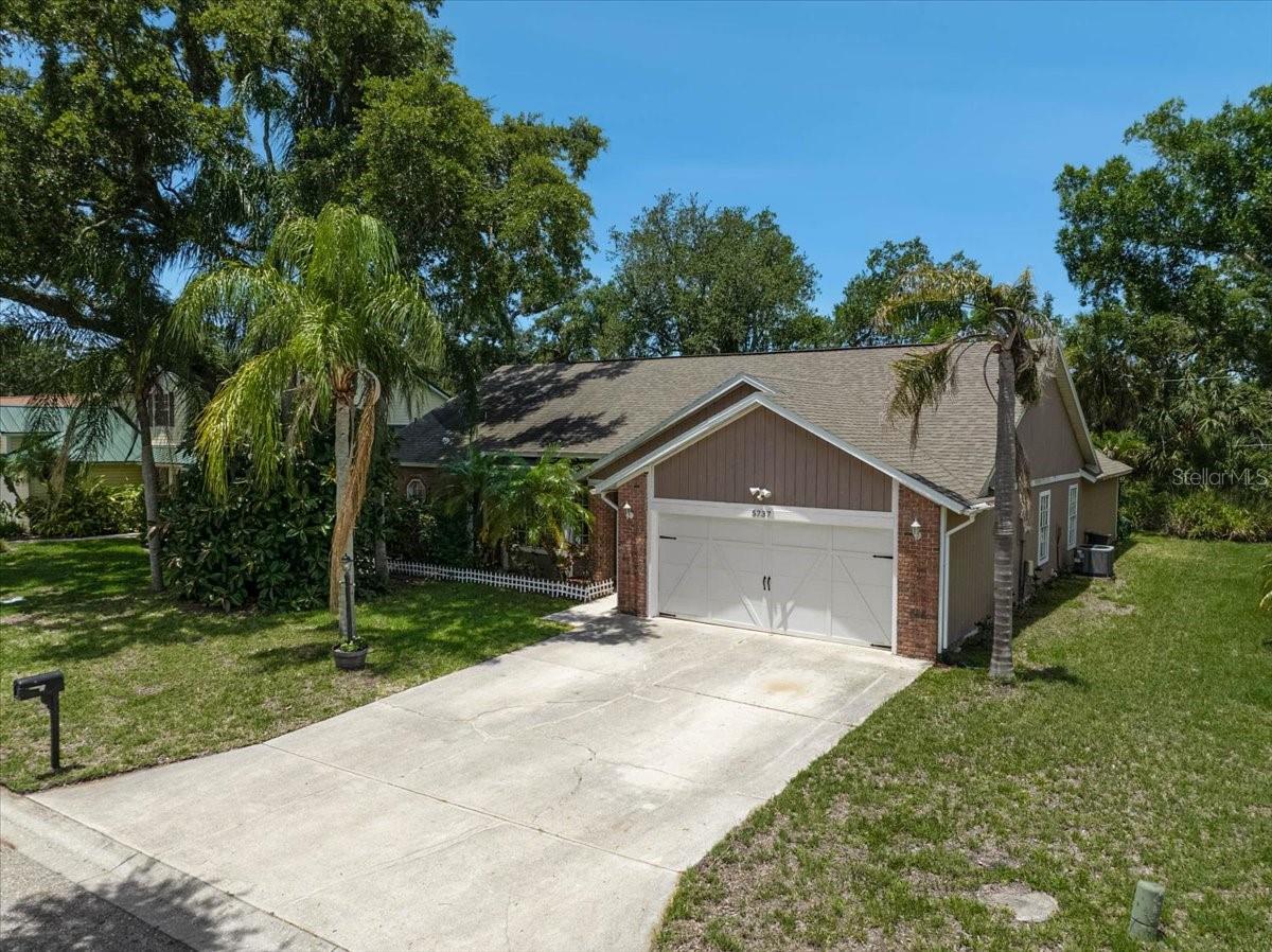 CEDAR CREEK - Residential