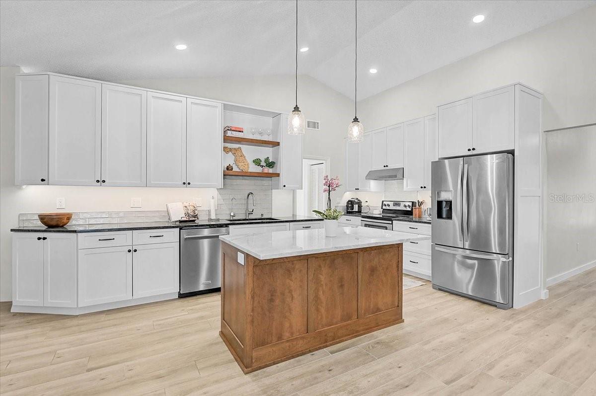 CEDAR CREEK - Residential