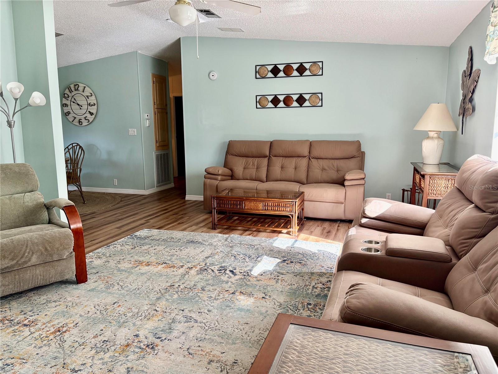 LAKE ARROWHEAD MOBILE VILLAGE PH 03 - Residential