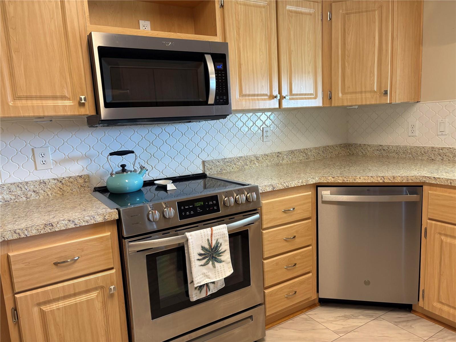 LAKE ARROWHEAD MOBILE VILLAGE PH 03 - Residential