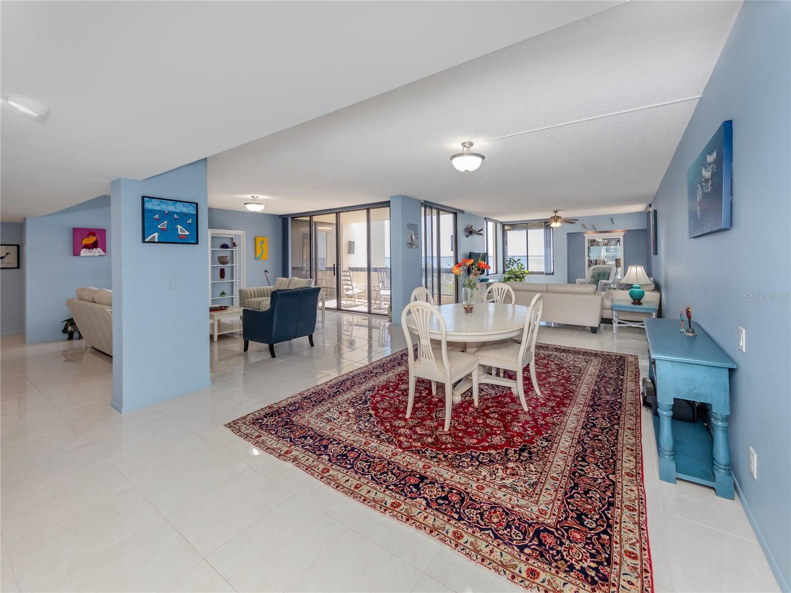 2020 HARBOURSIDE DRIVE 424