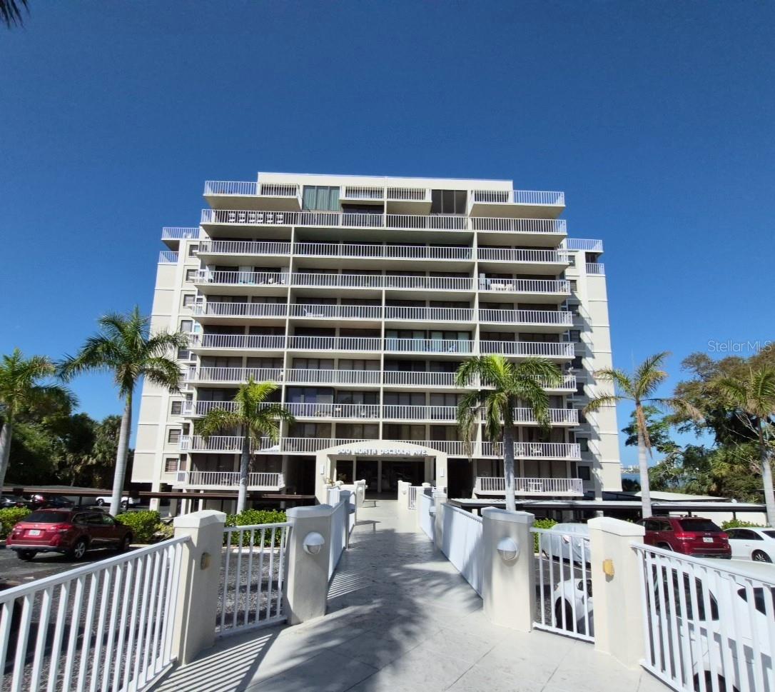 HARBOR BLUFFS WATERFRONT CONDO - Residential