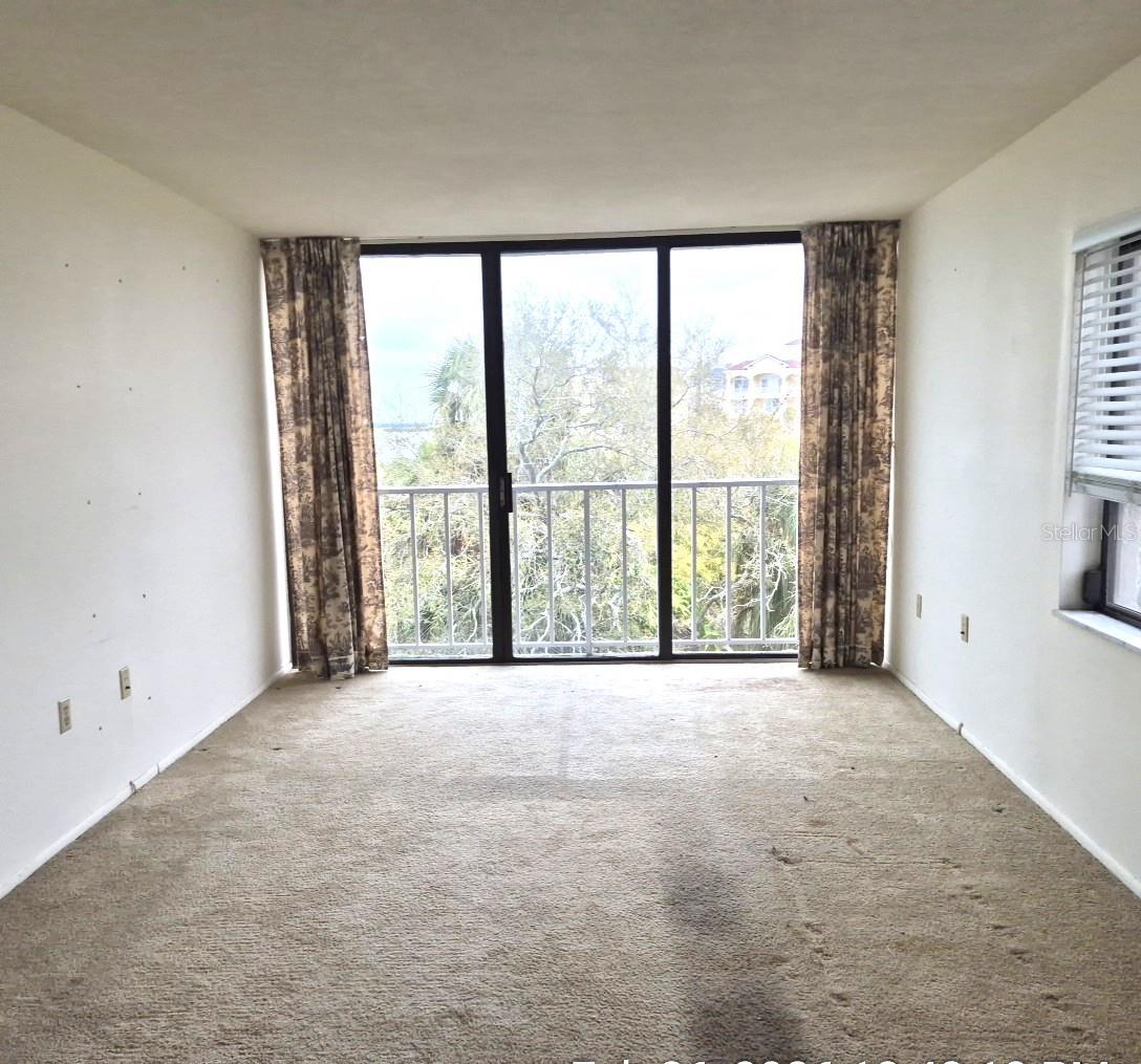 HARBOR BLUFFS WATERFRONT CONDO - Residential