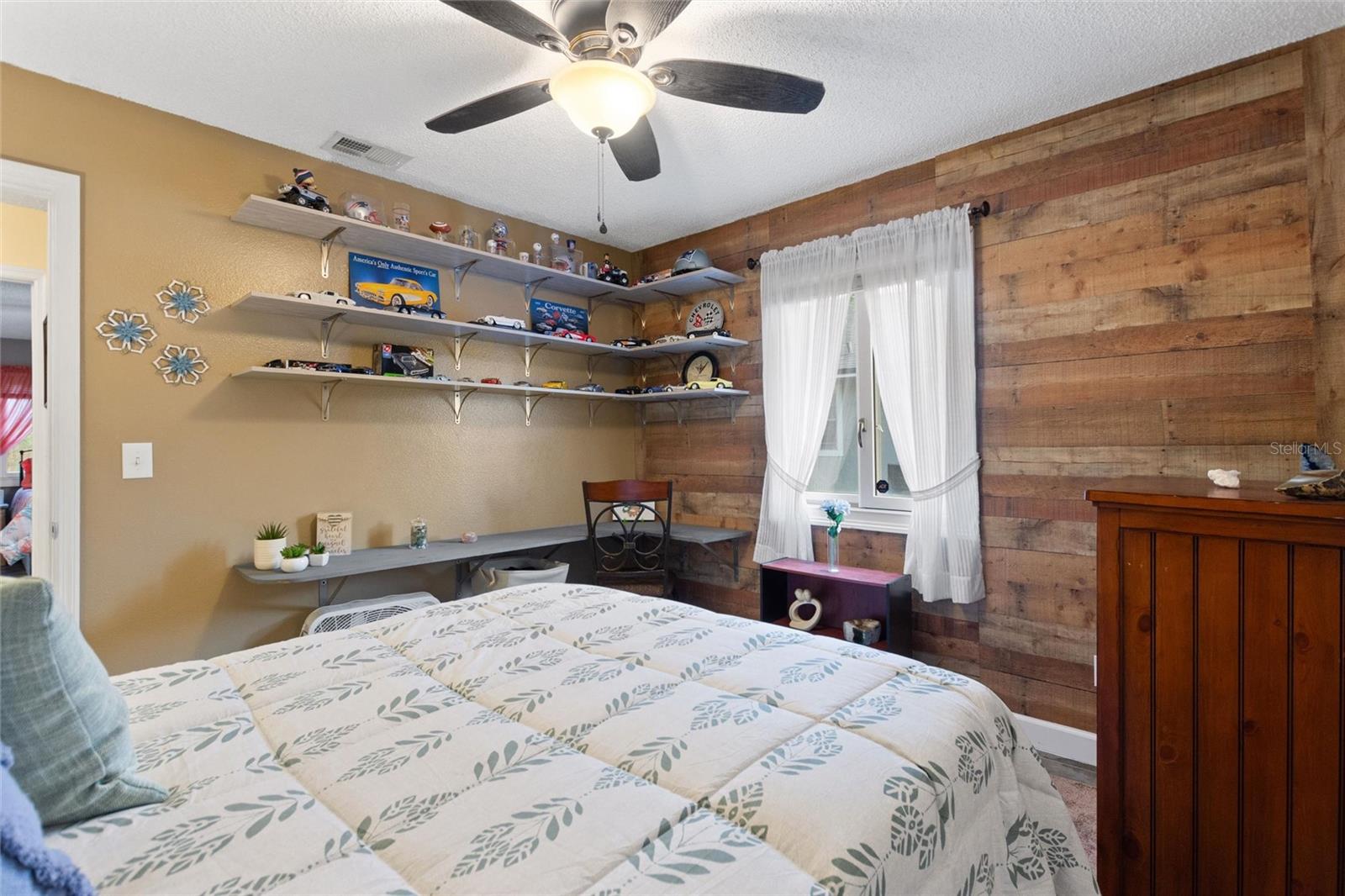 FOX RIDGE PHASE ONE - Residential