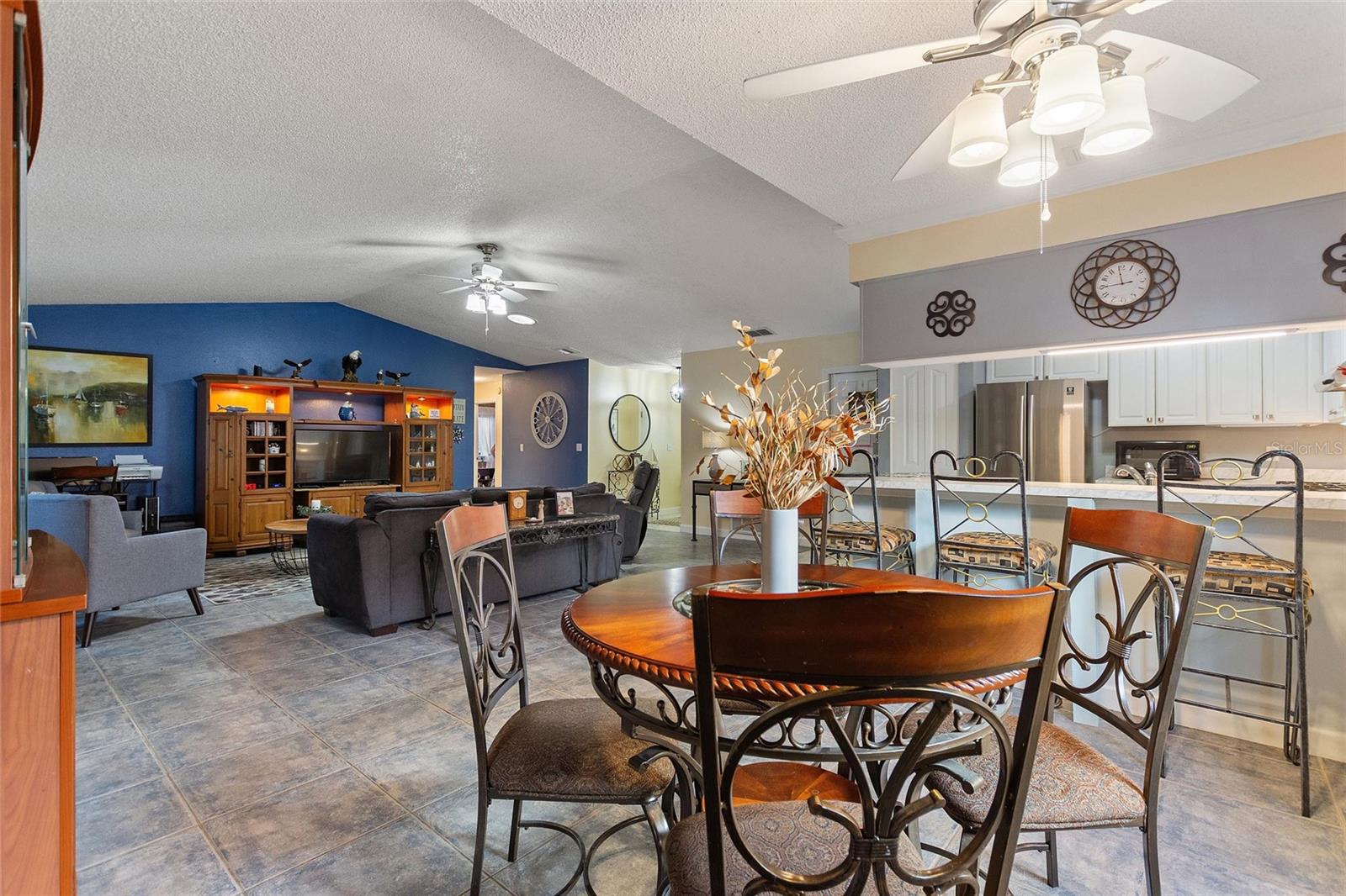 FOX RIDGE PHASE ONE - Residential