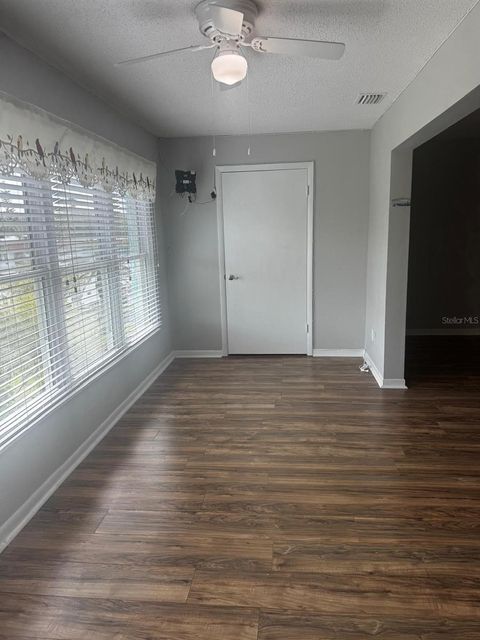 A home in WINTER HAVEN