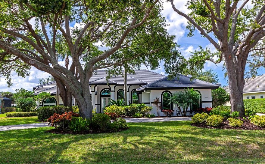 Beautiful completely renovated home with all the upgrades you can want.  Available for annual, and shorter term leases.  Pricing is for annual rent.