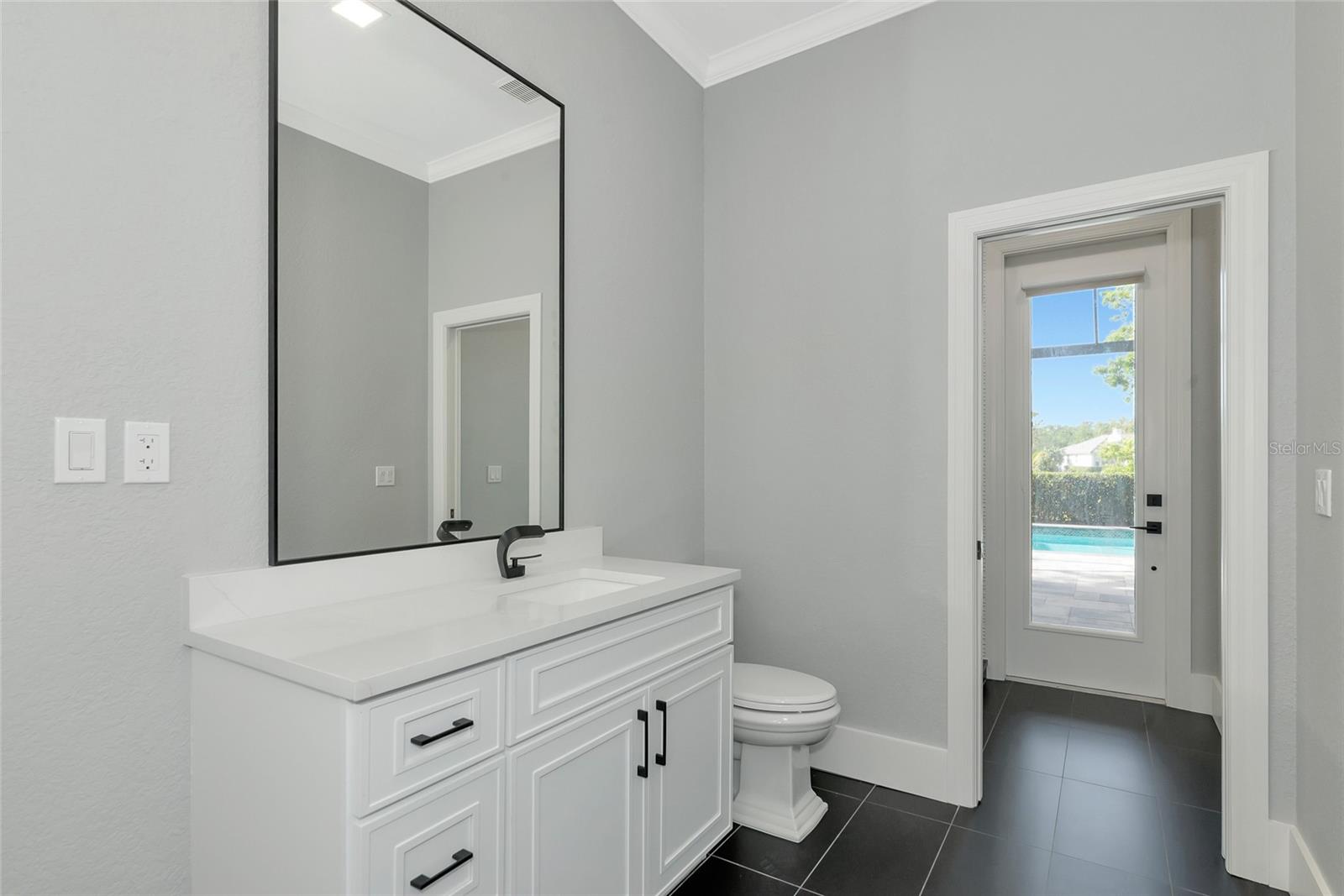 OAKS 2 PH 2 - Residential Lease