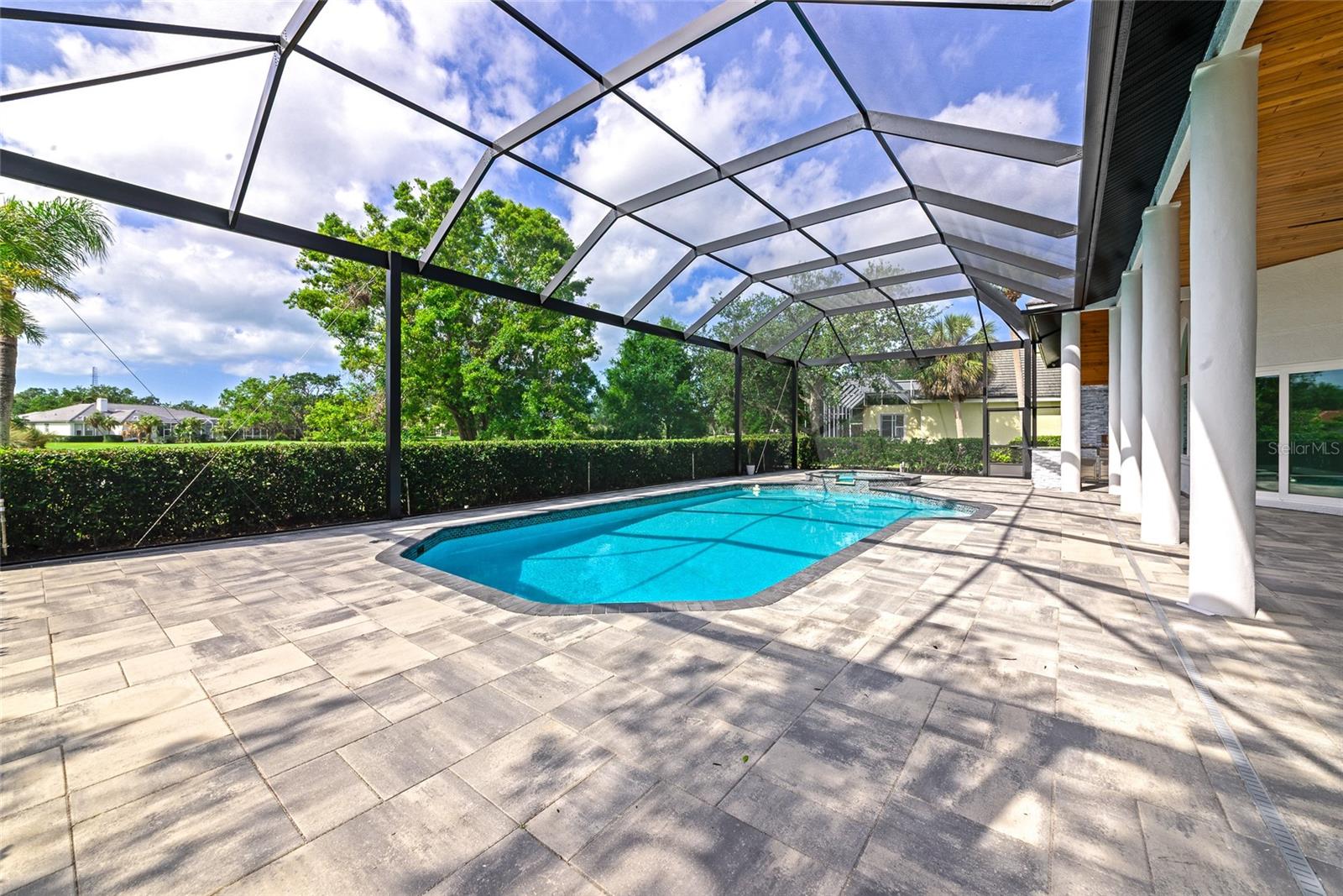 OAKS 2 PH 2 - Residential Lease