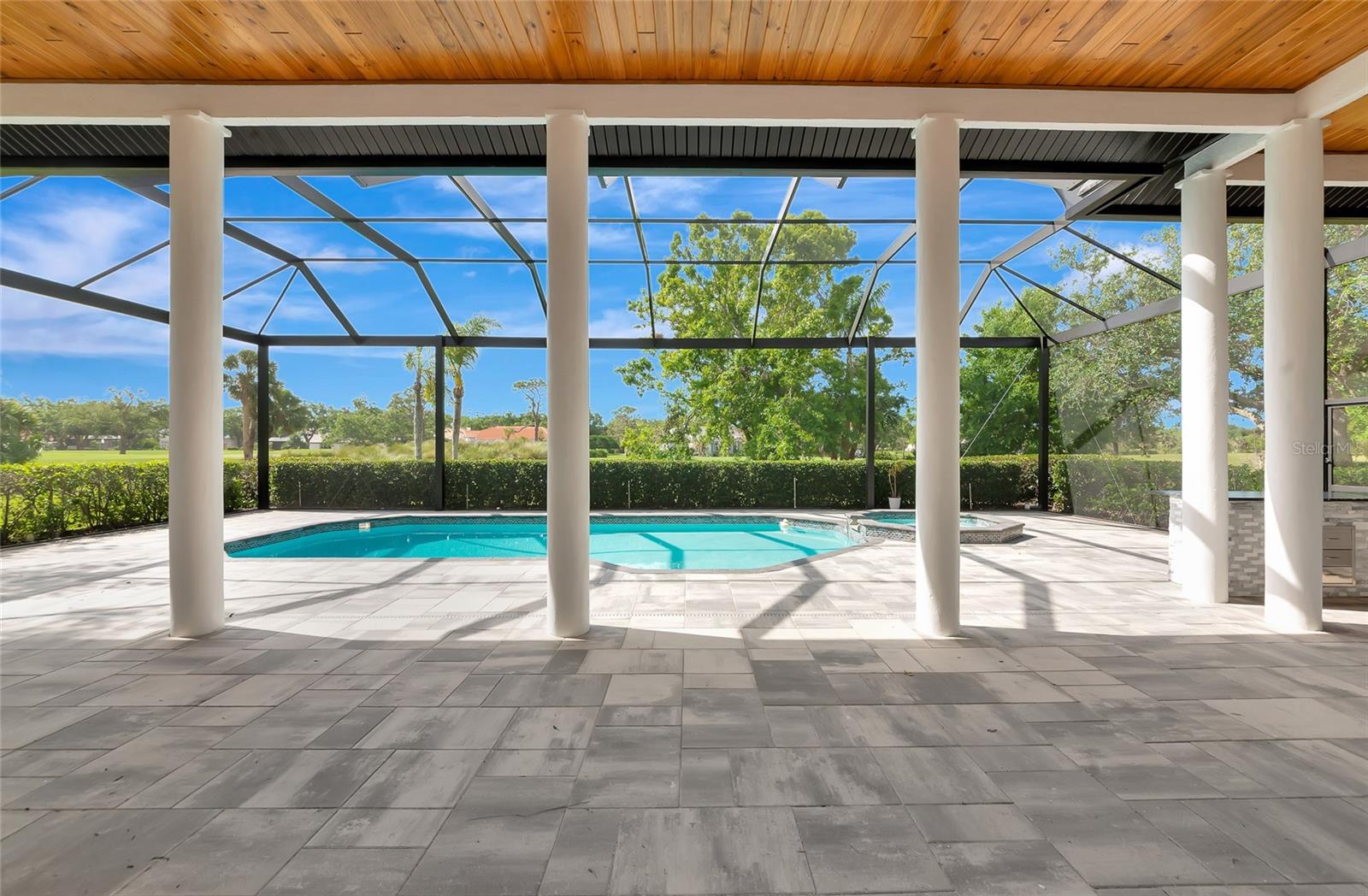 OAKS 2 PH 2 - Residential Lease