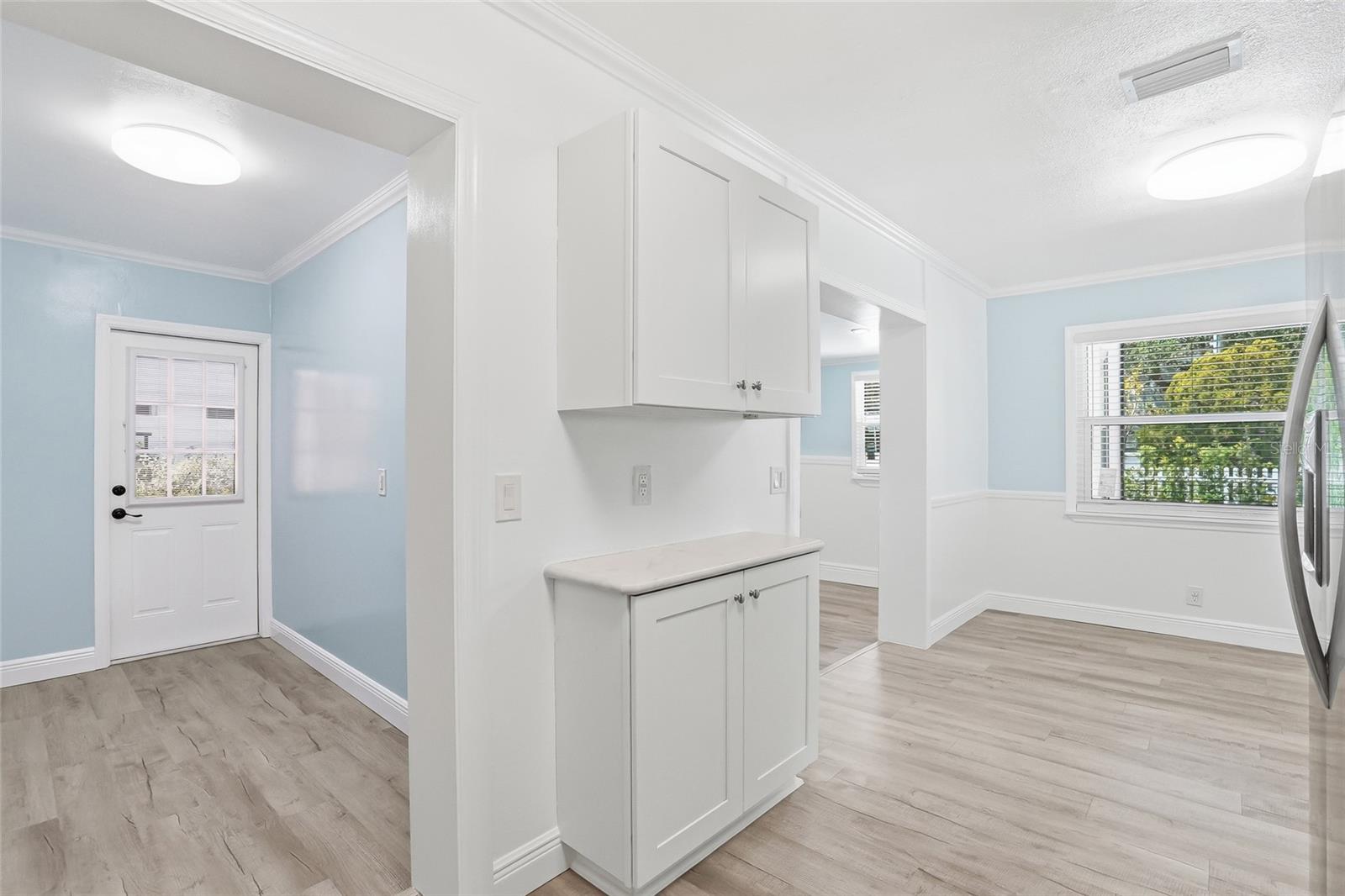 YEATS 1ST ADD TO PORT TAMPA CIRCLE - Residential