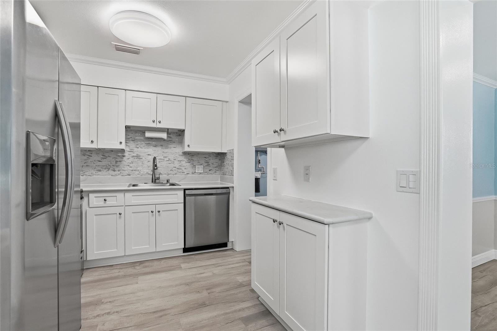 YEATS 1ST ADD TO PORT TAMPA CIRCLE - Residential