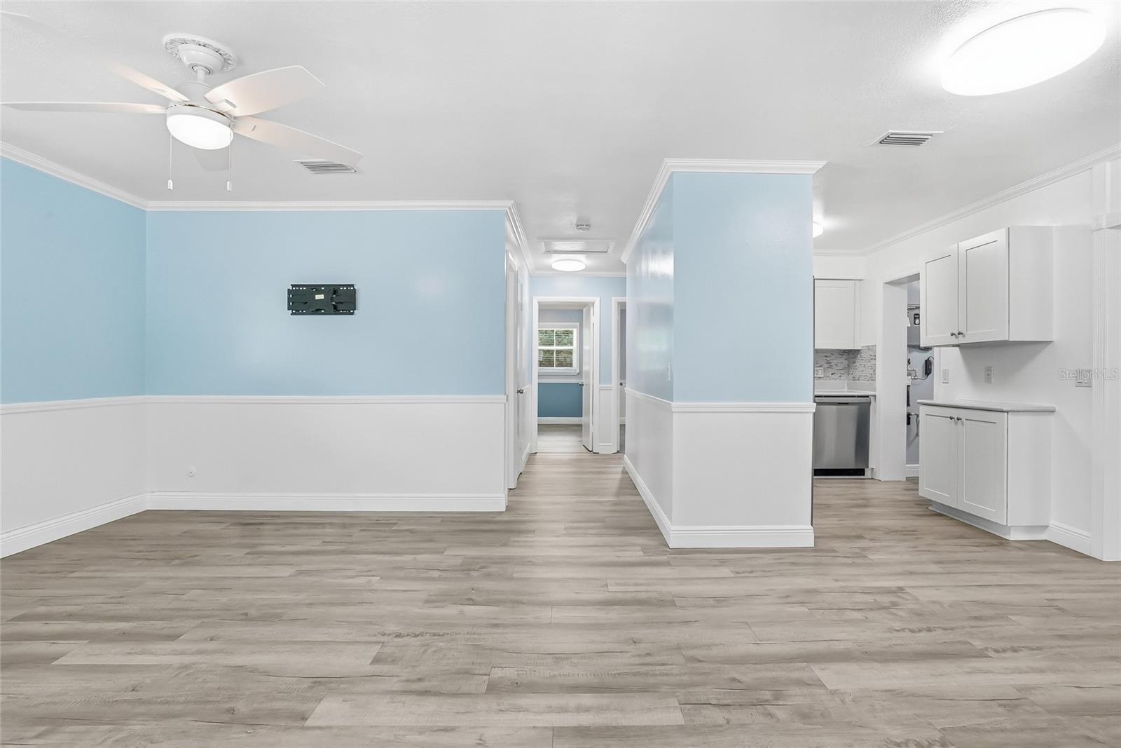 YEATS 1ST ADD TO PORT TAMPA CIRCLE - Residential