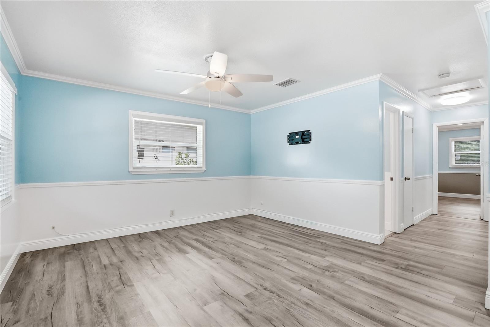 YEATS 1ST ADD TO PORT TAMPA CIRCLE - Residential