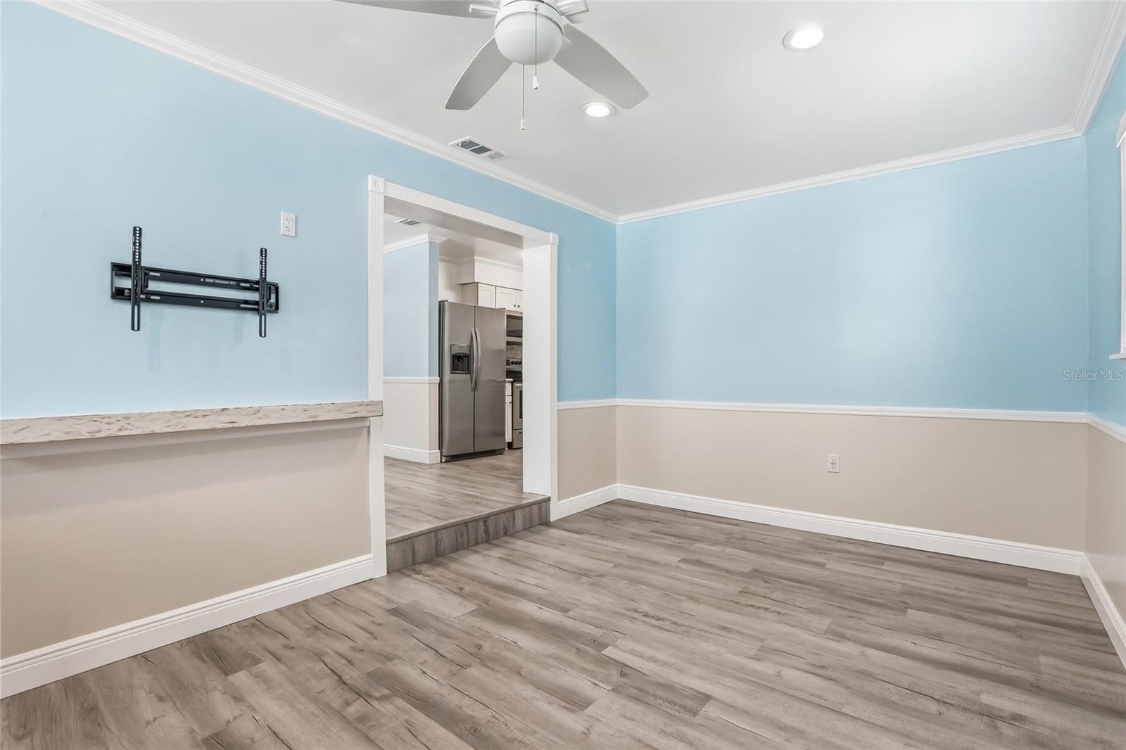 YEATS 1ST ADD TO PORT TAMPA CIRCLE - Residential