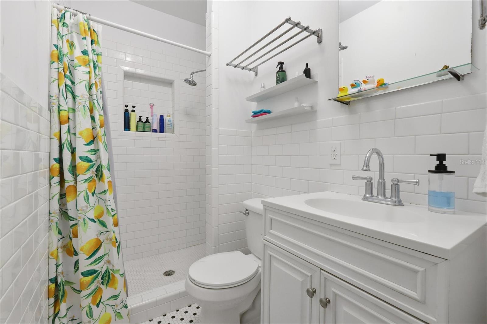 WILSONS BLK 85-86 DELAND - Residential