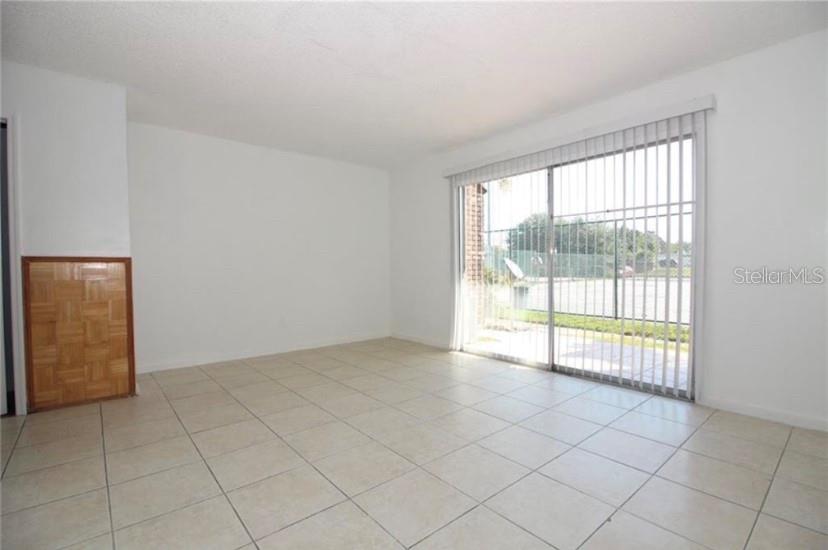 HUNTINGTON ON GREEN CONDO - Residential