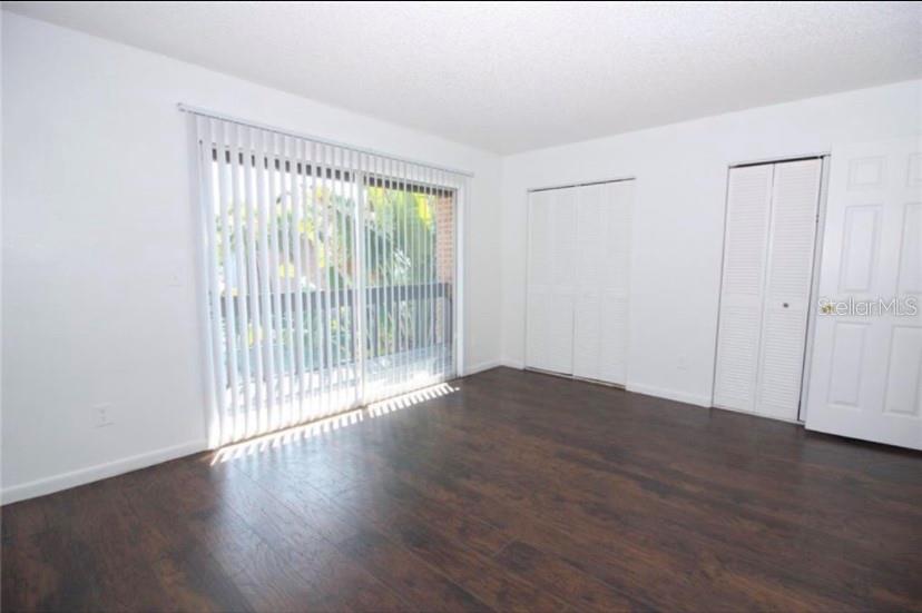 HUNTINGTON ON GREEN CONDO - Residential