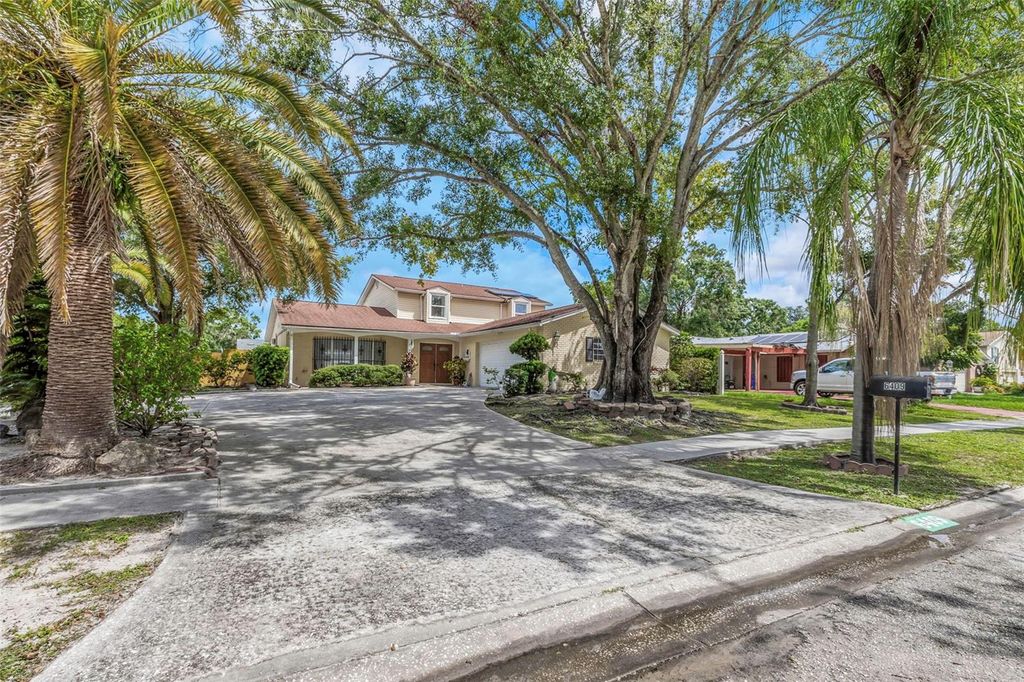 Photo of 6409 Heather Moor Court, Tampa, FL 33634 (MLS # S5135792)