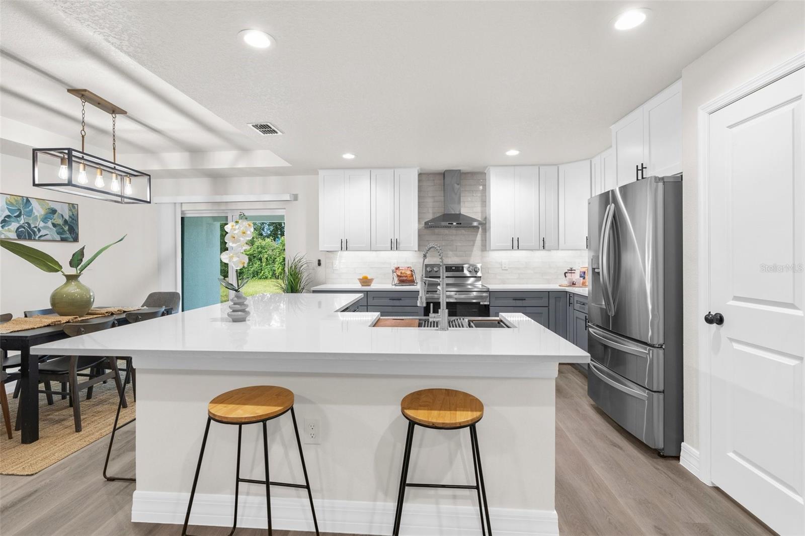 SPRING HILL - Residential