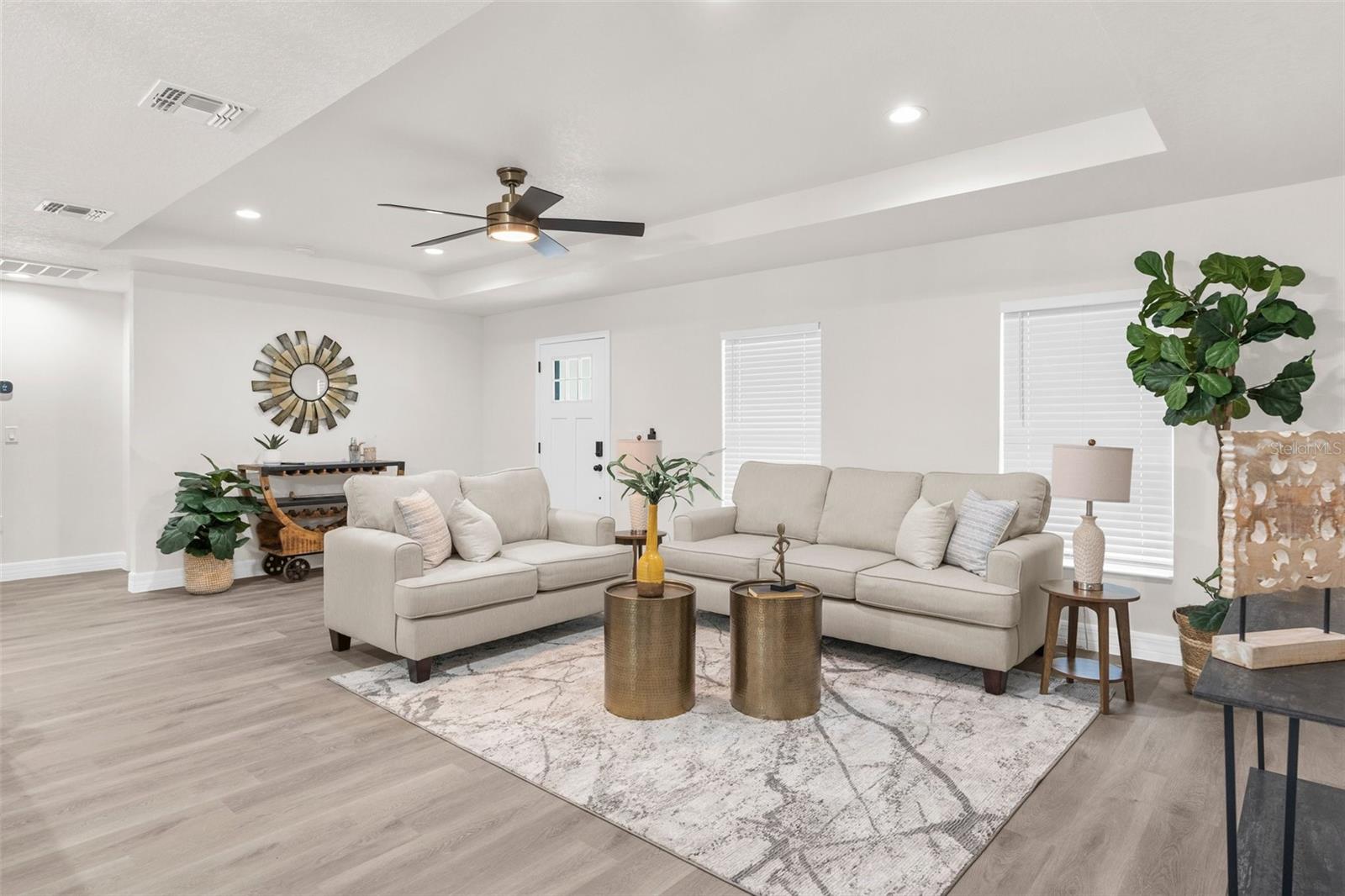 SPRING HILL - Residential