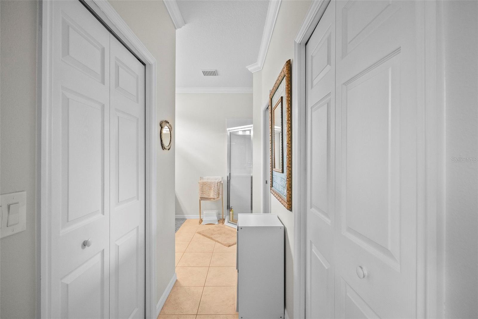 PALM LAKES - Residential