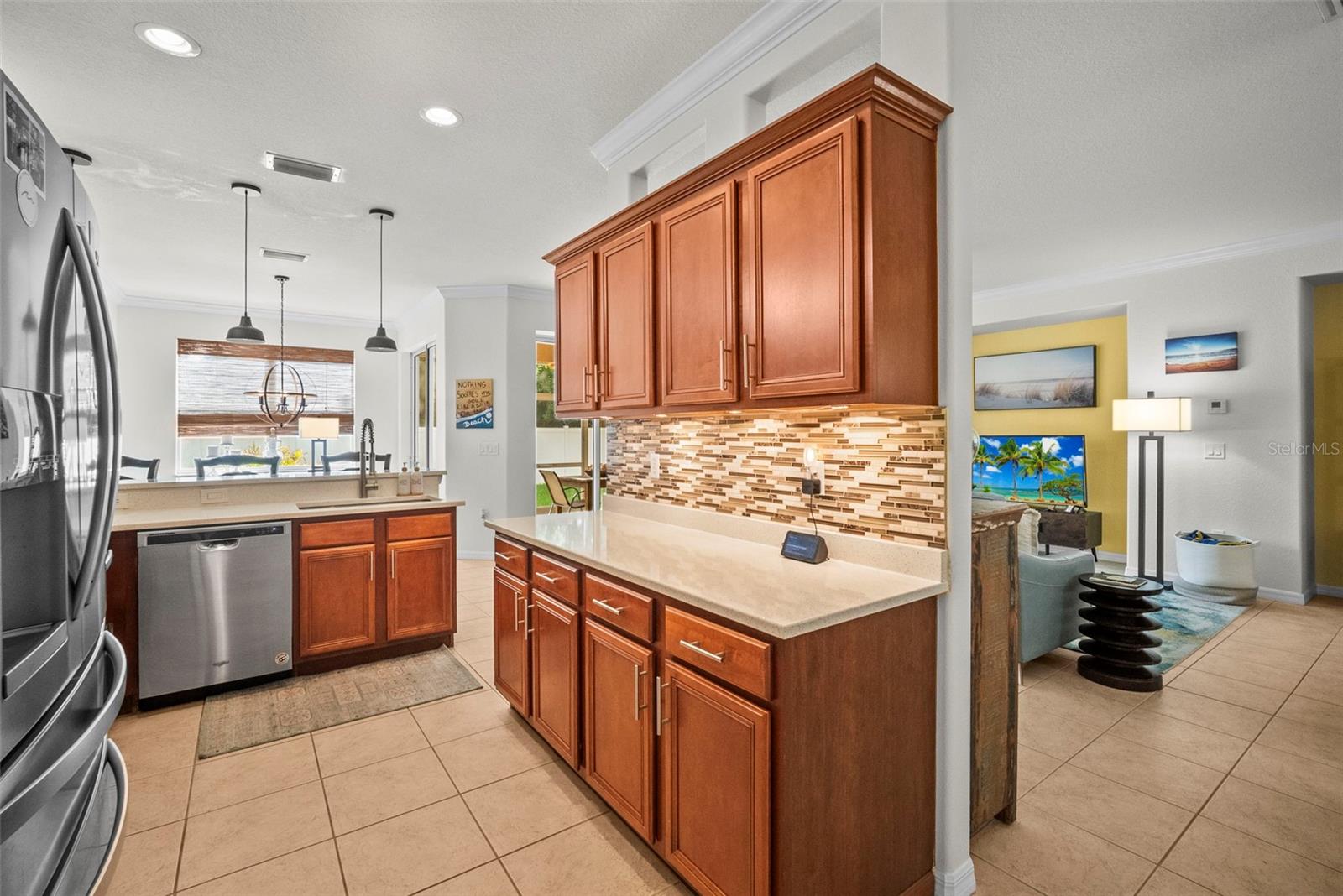 PALM LAKES - Residential