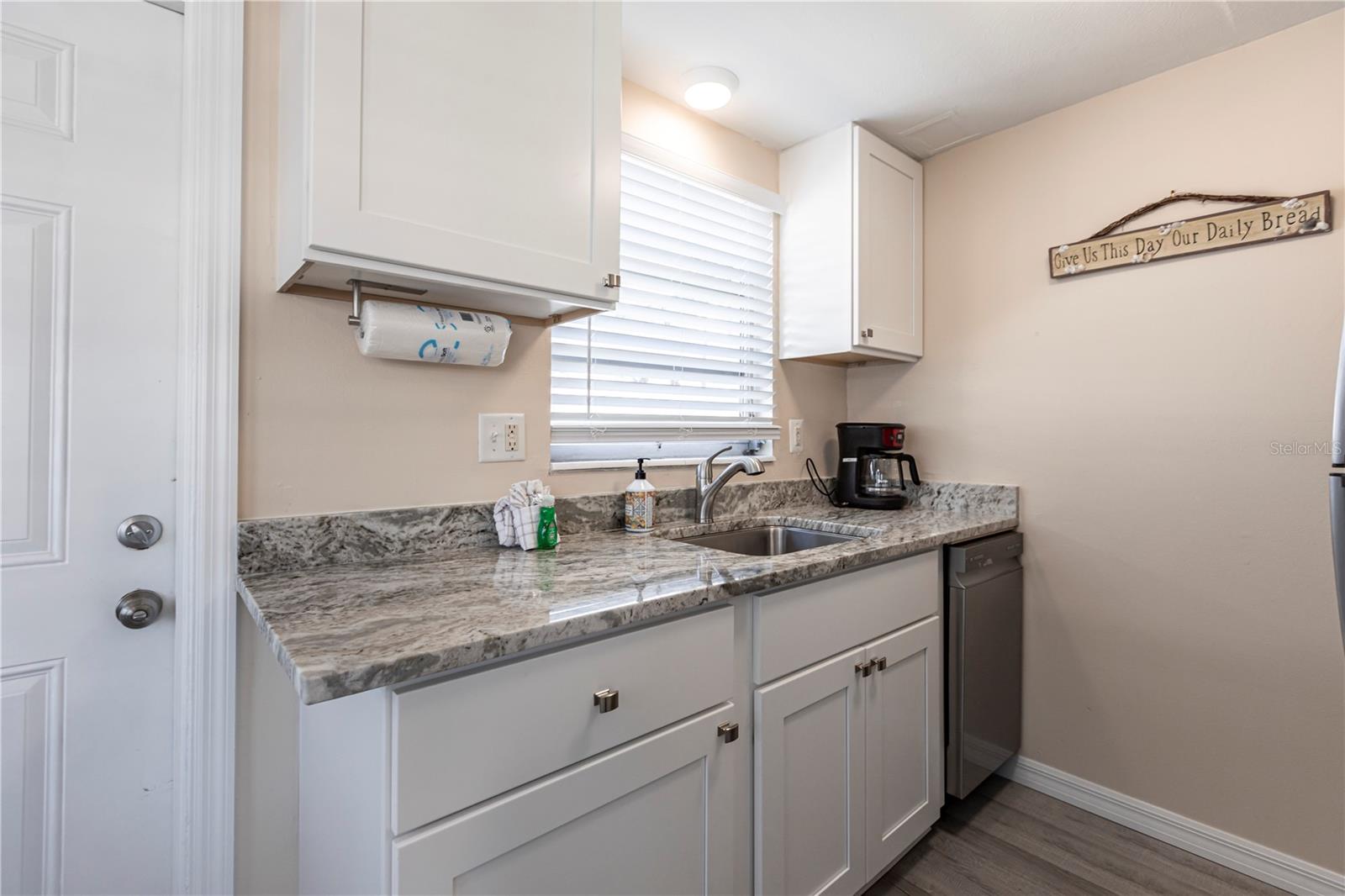 ALOHA KAI APTS - Residential Lease