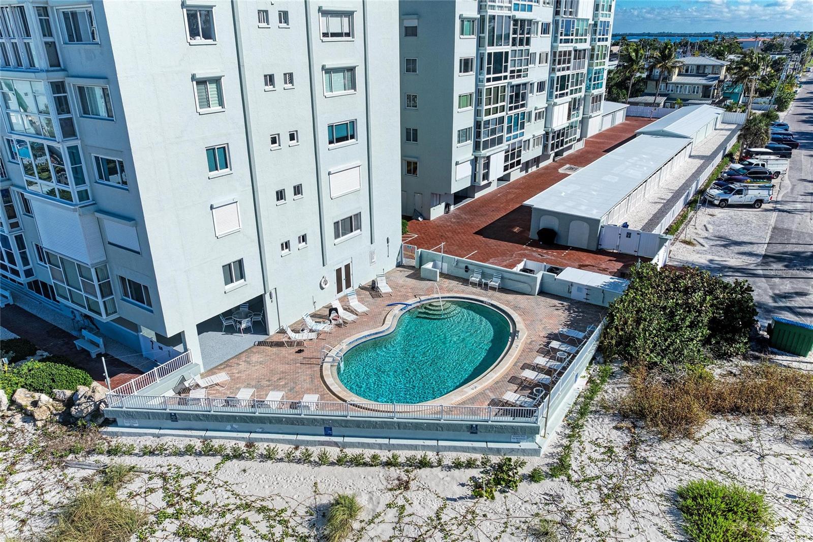 MARTINIQUE APTS SOUTH - Residential