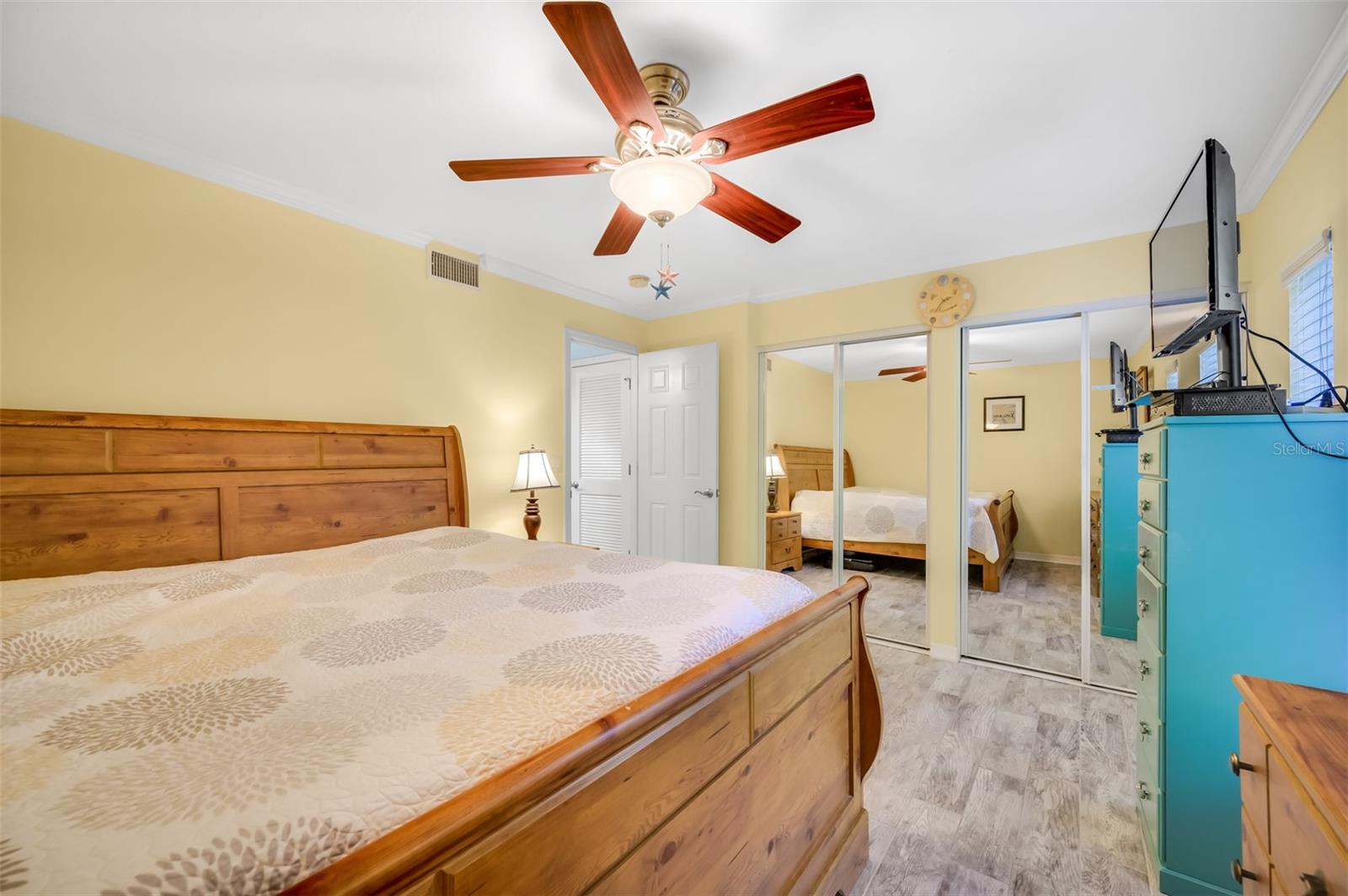 VICTORIA PALMS CONDO - Residential