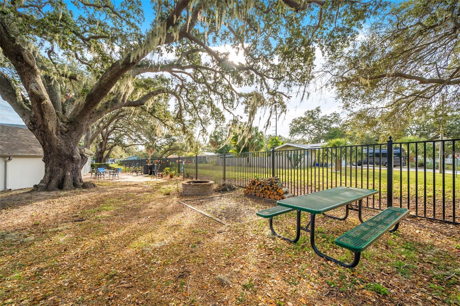 VICTORIA PALMS CONDO - Residential