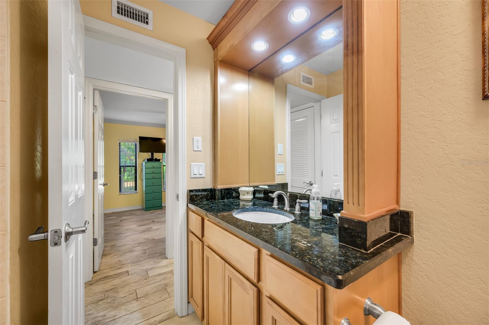 VICTORIA PALMS CONDO - Residential