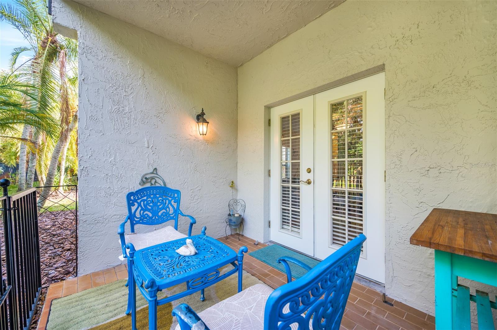 VICTORIA PALMS CONDO - Residential