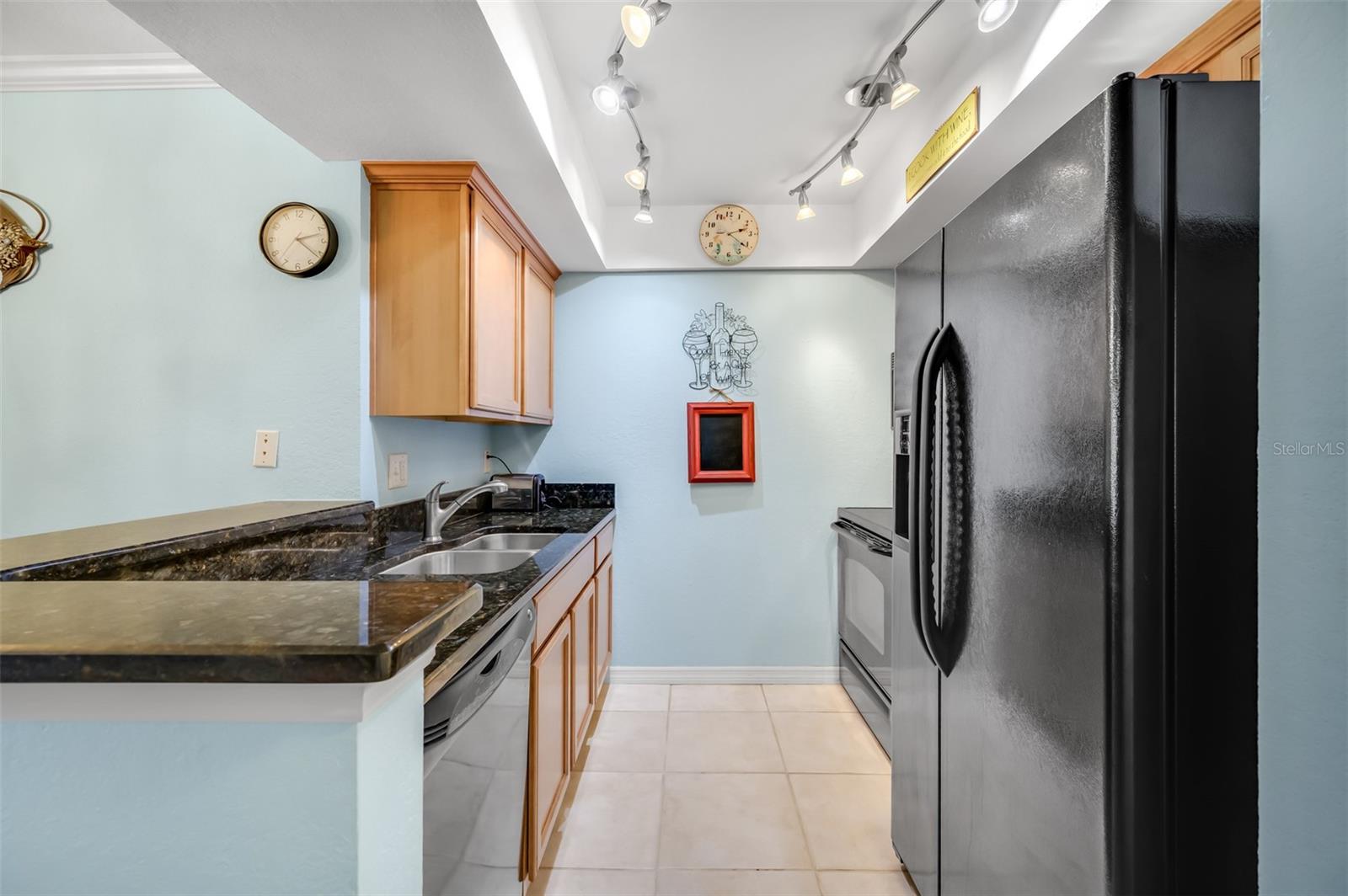 VICTORIA PALMS CONDO - Residential