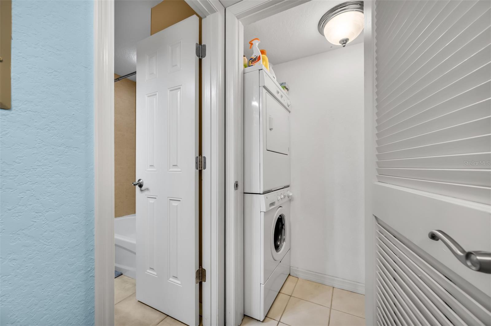 VICTORIA PALMS CONDO - Residential