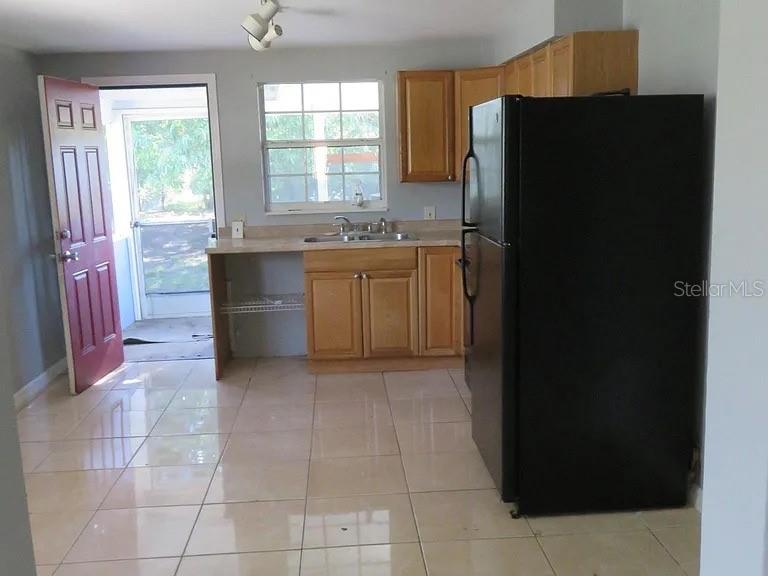 PRATHERS REV - Residential Lease