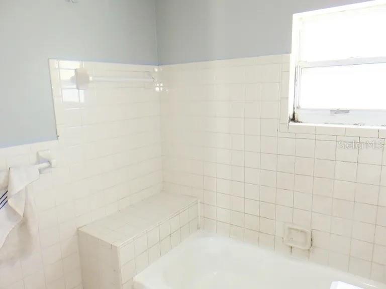 PRATHERS REV - Residential Lease