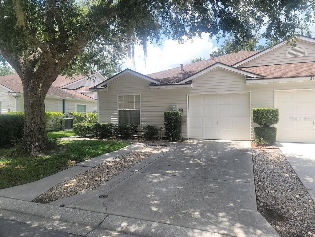 Photo of 21544 Clubside Loop, Lutz, FL 33549 (MLS # TB8400490)