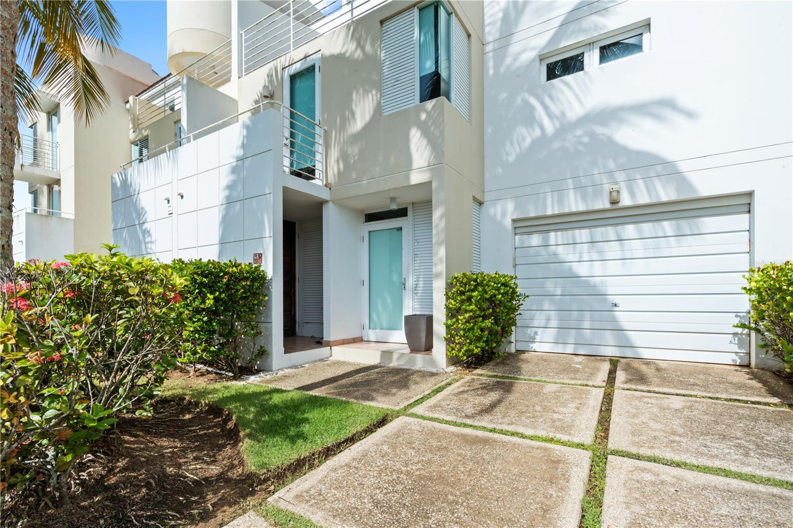 Magnificent Four-Story Turn-Key Villa in Dorado.
Experience luxury in this four-story remodeled villa with scenic views, located in the heart of Dorado. The open layout features 4 en-suite bedrooms, including a master suite with spacious closets and bathroom. The residence includes beautiful floors and ceilings, an equipped kitchen, family room, powder room, laundry room, elevator, diesel power generator, and an outdoor terrace with stunning views.
Just 35 minutes from San Juan, this villa in Villas de Golf Oeste, part of Dorado del Mar, offers golf courses, beach access, a hotel, restaurants, and the Dorado Academy. The community also has a bowling alley and games center.
Enjoy beachside escapes at Sunset Cove and Azure Bay, with more luxury coming from the Embassy Suites Resort renovations. The villa includes two covered parking spaces and a one-car garage. Don’t miss this rare opportunity to own your dream home. Contact us for a private viewing today.